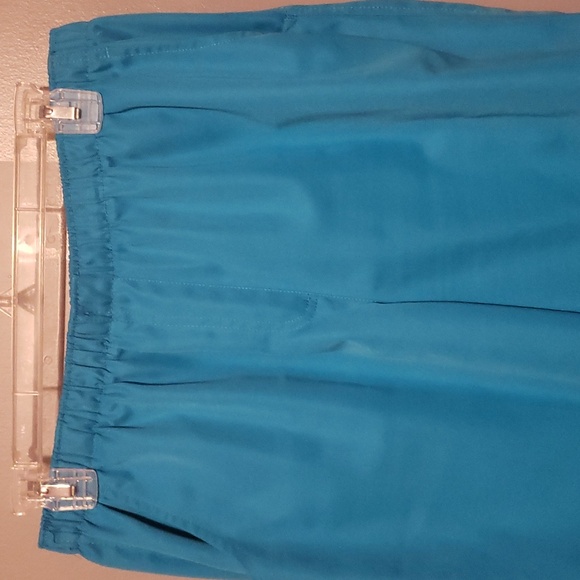 Kim Roger's Lady's Petite Capri Pants In Azure Blue - Picture 3 of 6